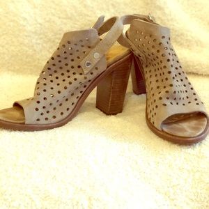 Rag and Bone perforated mule heel